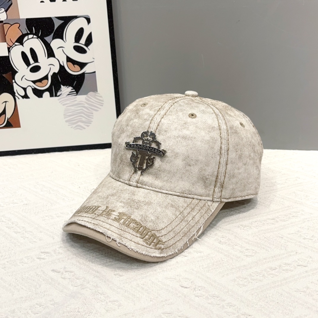  克罗心最新时尚前卫的休闲设计风格，戴上头就是这样好看看哦，做工精细，男女同款！