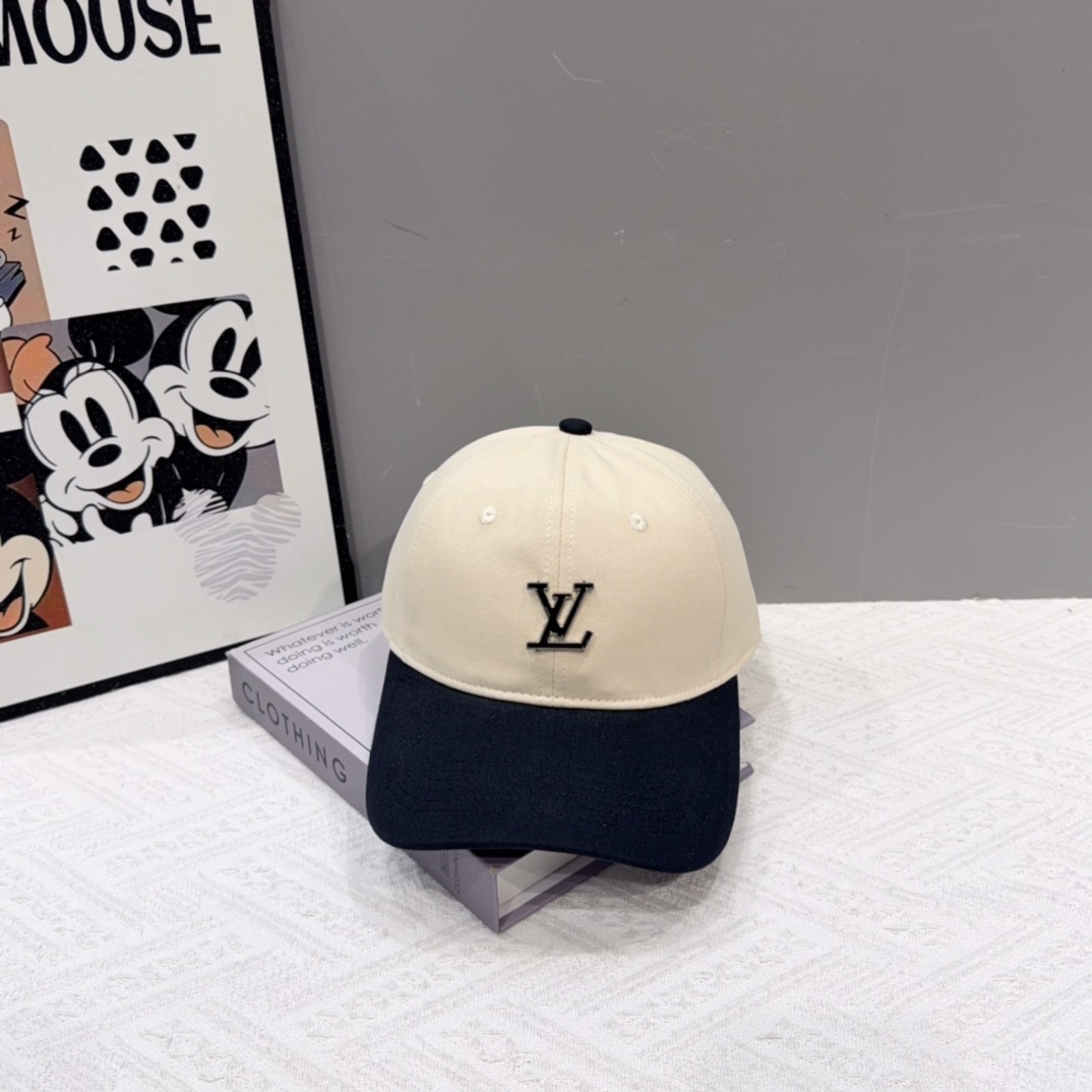 🧢路易威登棒球帽 LouisVuitton😍新款LV棒球帽，重工打造♥️高端大气，百搭款🤗男女通用！跑量