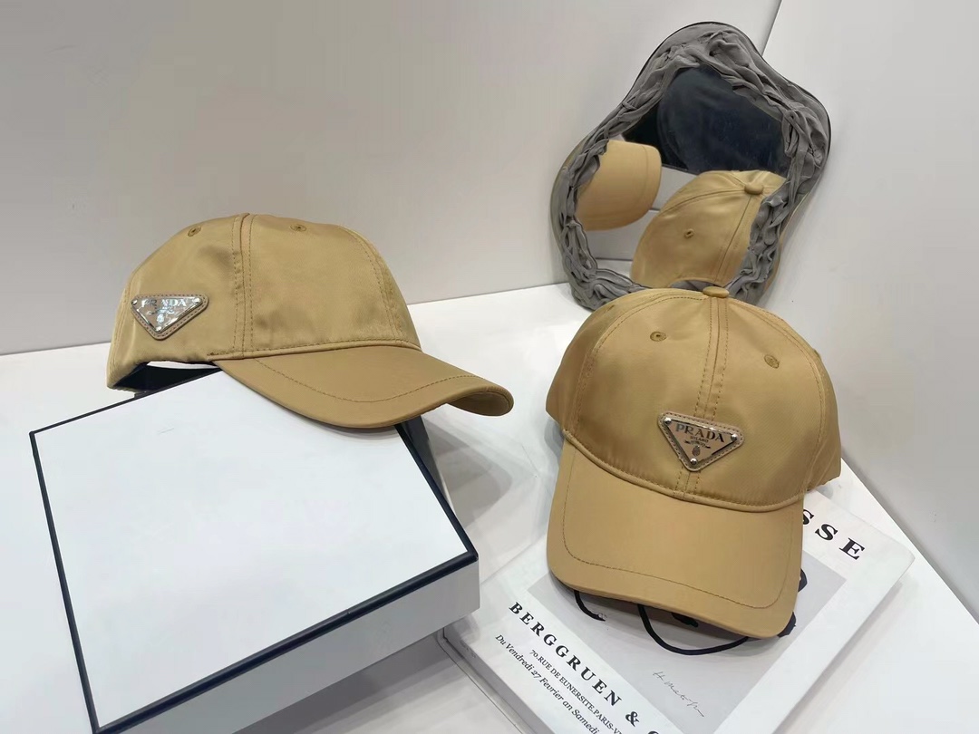 🎀Prada普拉达棒球帽🧢