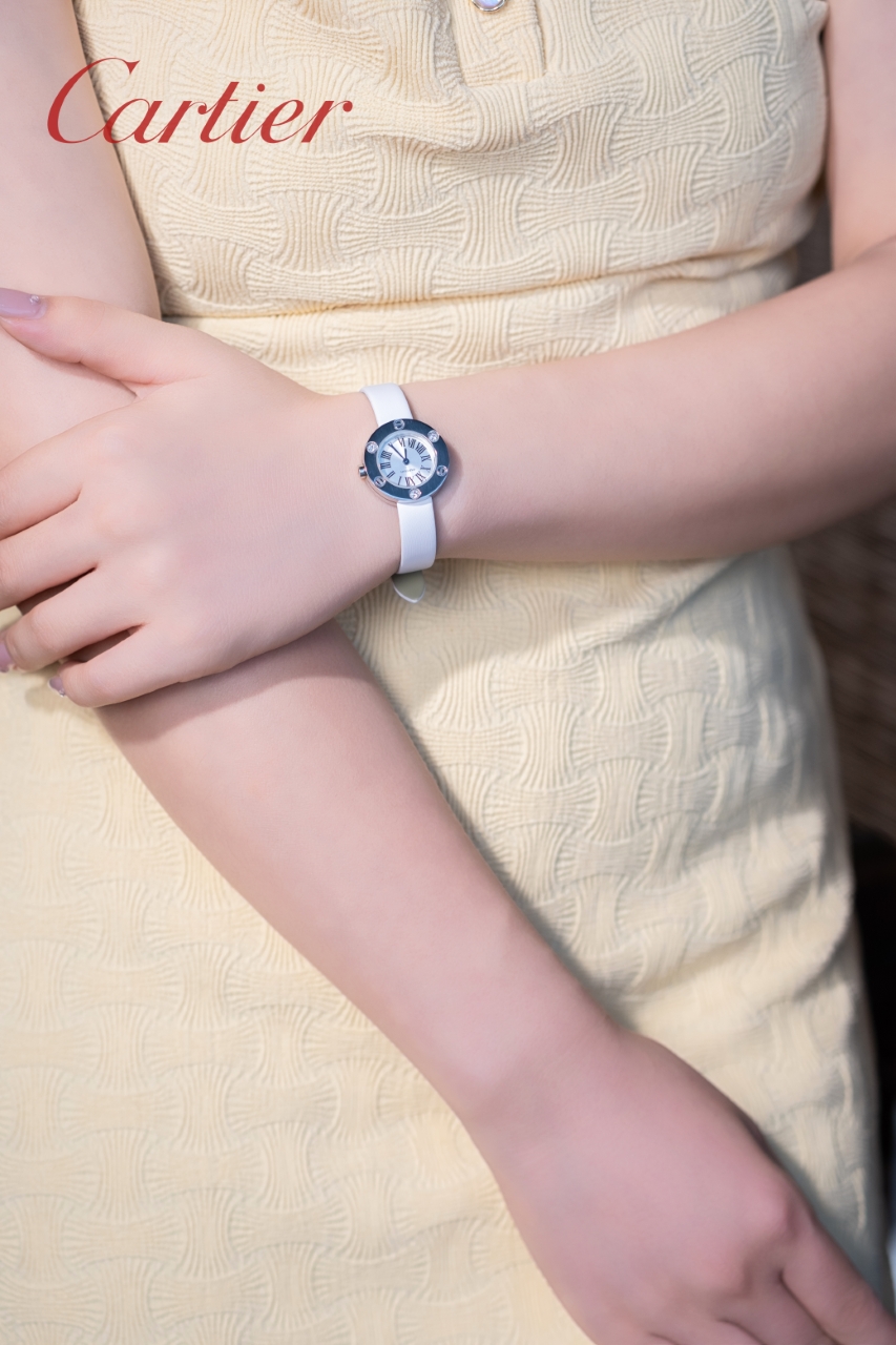 Cartier LOVE Watch rose gold and black case / bezel, silver dial, white strap 23mm Women's Quartz