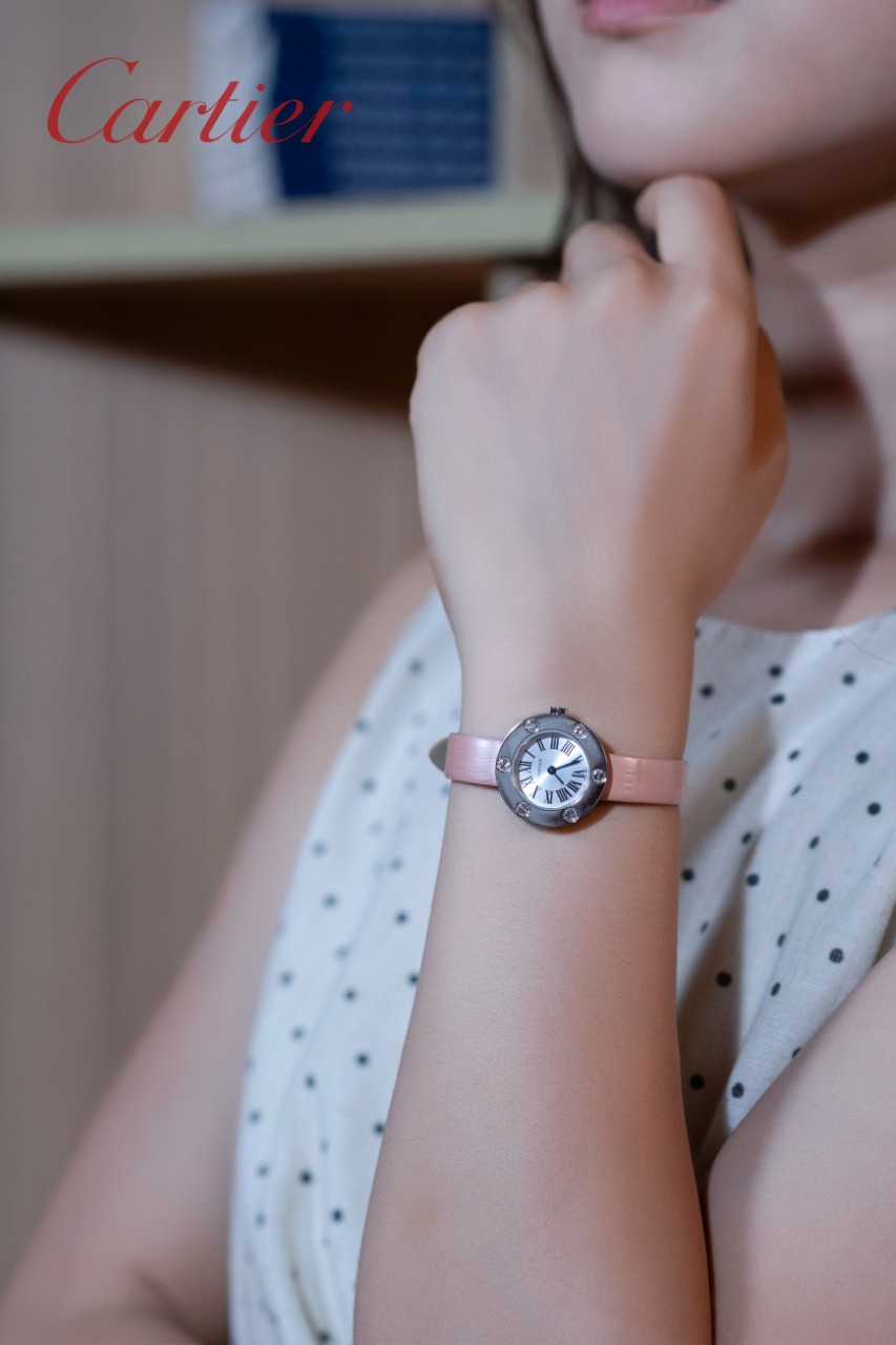 Cartier Love Watch rose gold case and bezel, silver dial, beige leather strap 30mm Women's Quartz