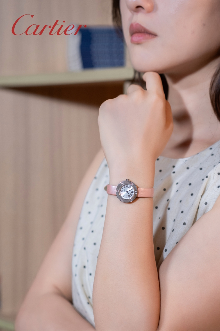 Cartier Love Watch rose gold case and bezel, silver dial, beige leather strap 30mm Women's Quartz