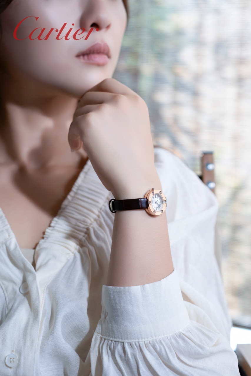 Cartier Ballon Bleu de Cartier cassa in oro rosa, quadrante argentato, cinturino in pelle marrone 33mm Quarzo da donna