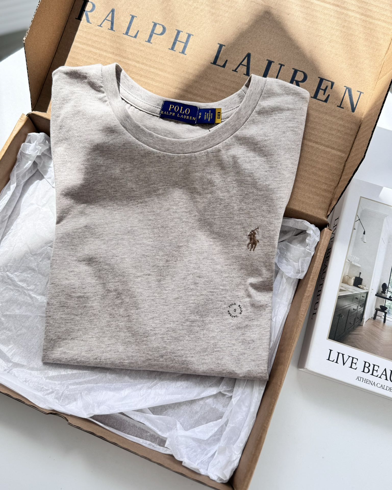 Женская футболка Ralph Lauren классическая бежевая с малым логотипом