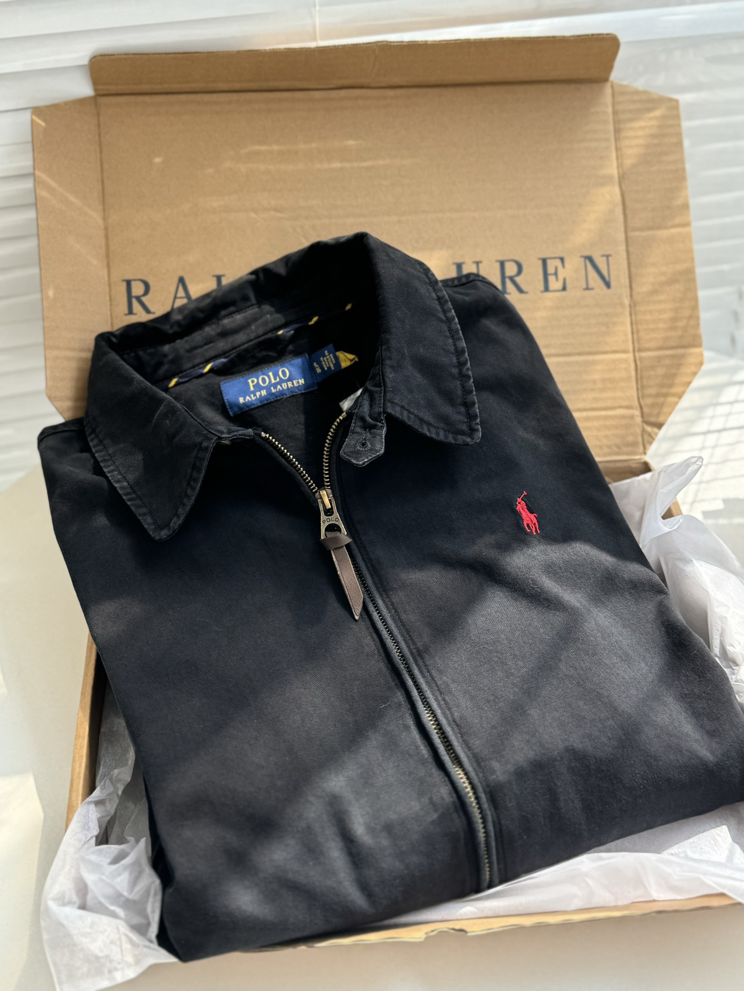 Luxurious and versatile one-size dress by Ralph Lauren for all occasions. - 图片 4