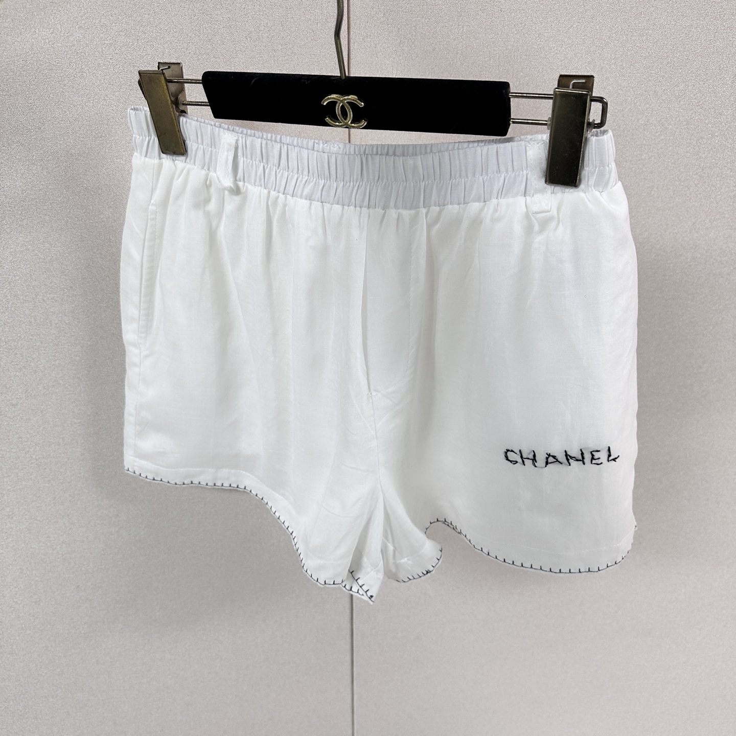 chanel vintage cc embroidered linen set