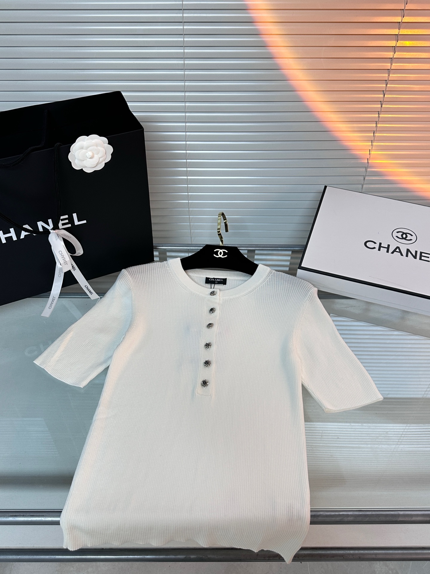chanel logo button ribbed henley short sleeve top
