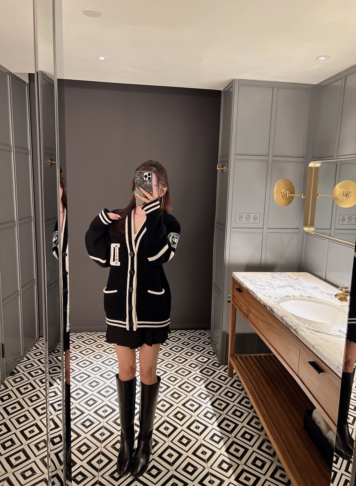 NO:579344,New wool yarn for autumn and winter!  Unisex preppy style!  The mid-length style is easy to wear!  Spot 36-38-40-42,,alexander wang19860909秋冬新款羊毛纱线！男女同款学院风！中长款容易穿搭！现货36-38-40-42,,alexander wang,Women's clothing