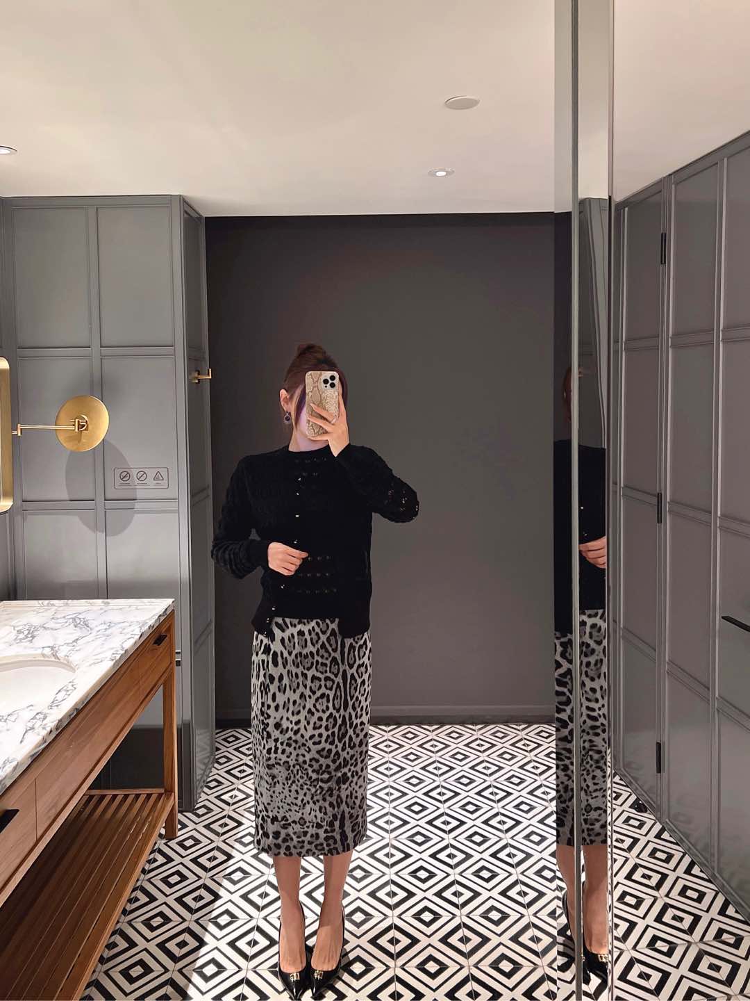 NO:297483,New silk leopard print skirt with spring and summer!  Spot 36-38-40-42,,skirts,real silk,alexander wang19860909春夏新品真丝豹纹定位印花半裙！现货36-38-40-42,,skirts,real silk,alexander wang,Women's clothing