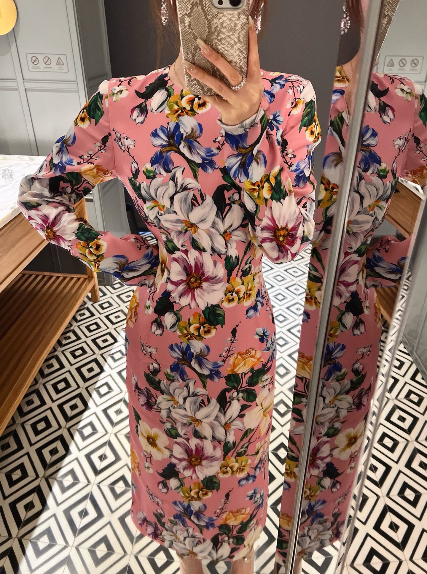 26春夏新品❤️印花连衣裙！粉色优雅现货36-38-40-42