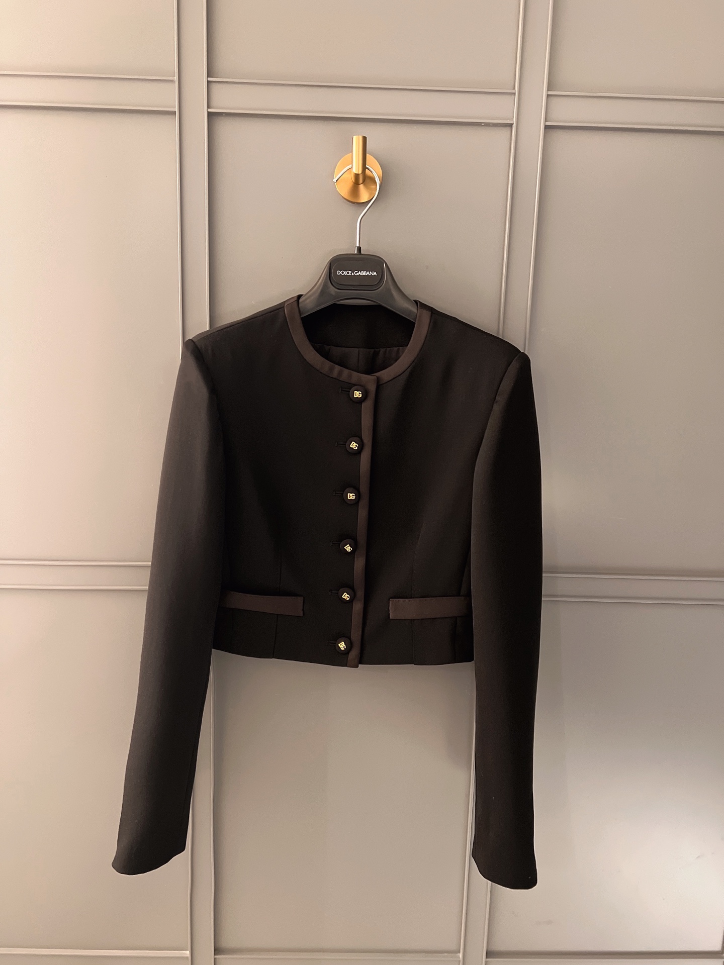 NO:314534,New spring and summer products with fine anti-wool fabric silk satin fabric lining slim fit style spot 36-38-40-4290780, real silk, alexander wang19860909春夏新品精防羊毛面料真丝缎面料内衬修身版型现货36-38-40-4290780,,real silk,alexander wang,Women's clothing