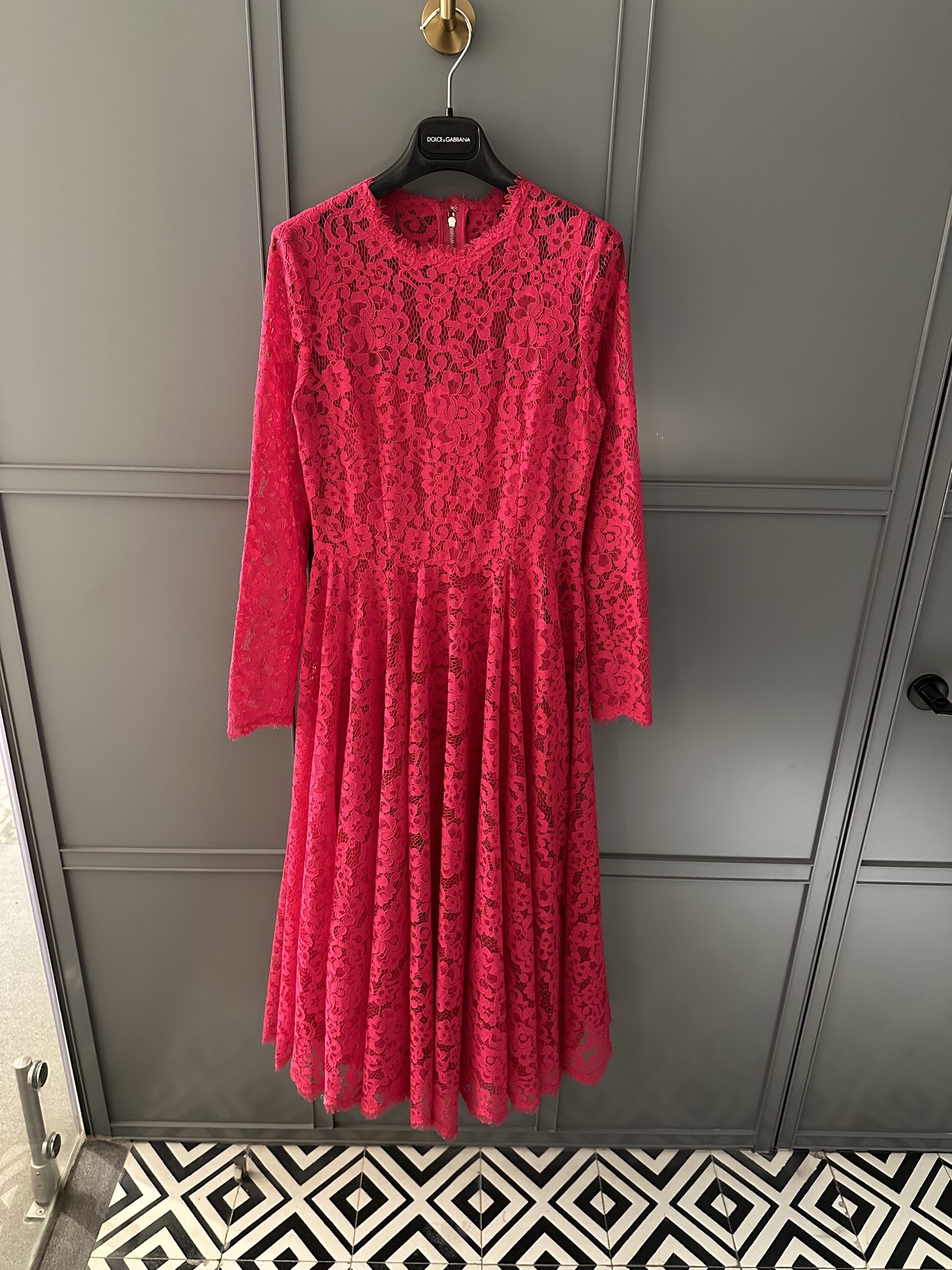 NO:316448,New spring and summer lace sway dress!  In the silk!  The amount of swing is very large and the amount is huge!  Spot 36-38-40-42901250,,skirts,real silk,alexander wang19860909春夏新款蕾丝大摆连衣裙！真丝里寸！摆量超大用量巨多！现货36-38-40-42901250,,skirts,real silk,alexander wang,Women's clothing
