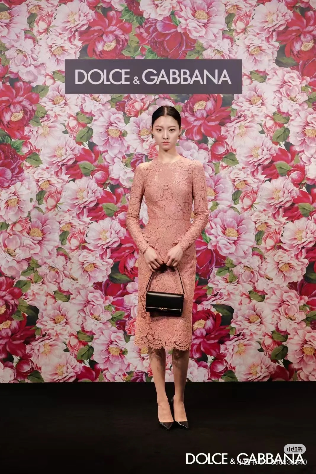 NO:309538,The new lace in spring and summer 25th spring and summer is released this pink series this year!  logo lace!  Beautiful color spot 36-38-40-42,,alexander wang1986090925春夏新品蕾丝今年出这个粉色系列了！logo蕾丝！颜色漂亮现货36-38-40-42,,alexander wang,Women's clothing