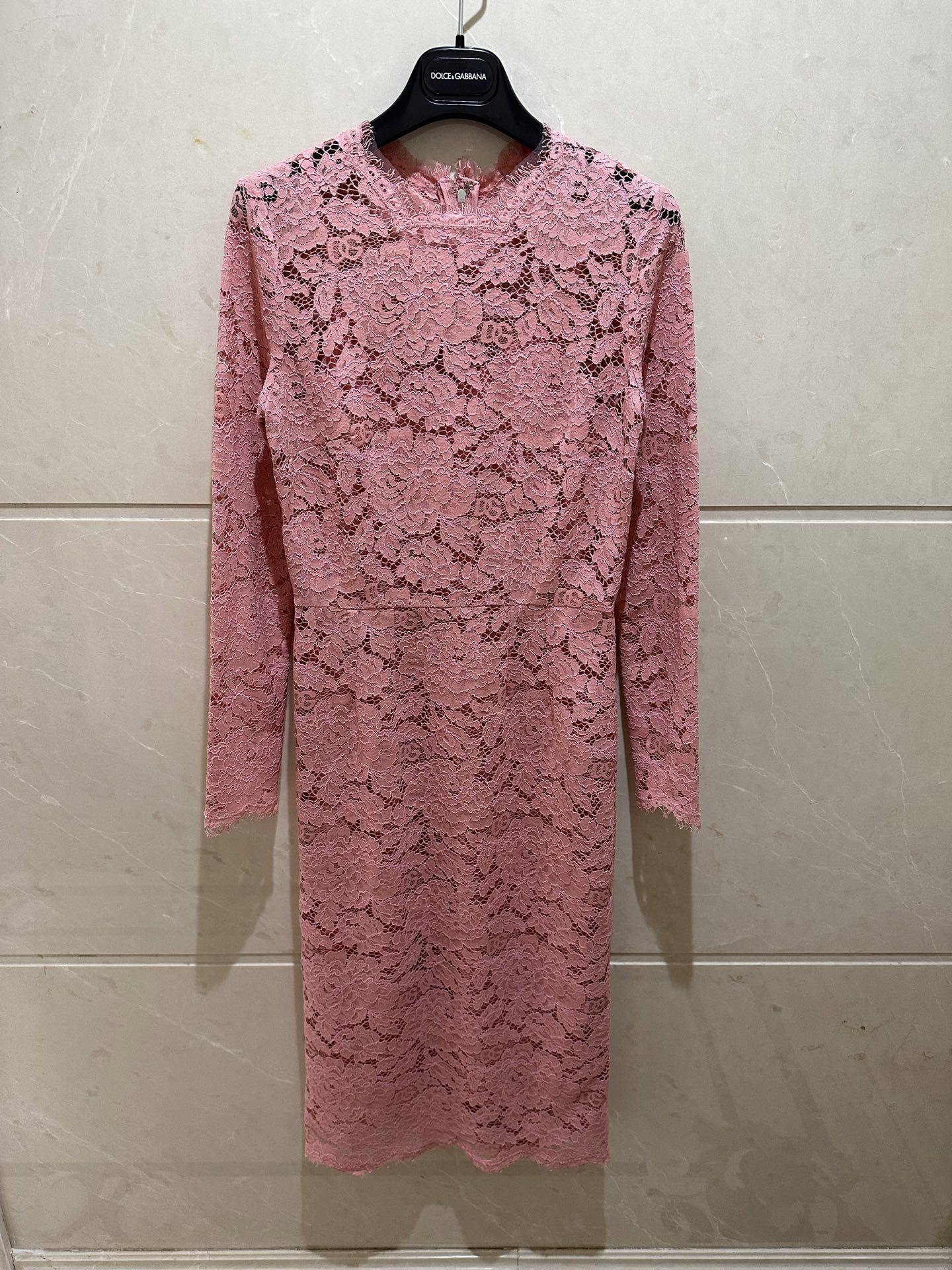 NO:311102,The new spring and summer lace product is released this pink series this year!  logo lace!  Beautiful color spot 36-38-40-4,,alexander wang19860909春夏新品蕾丝今年出这个粉色系列了！logo蕾丝！颜色漂亮现货36-38-40-4,,alexander wang,Women's clothing