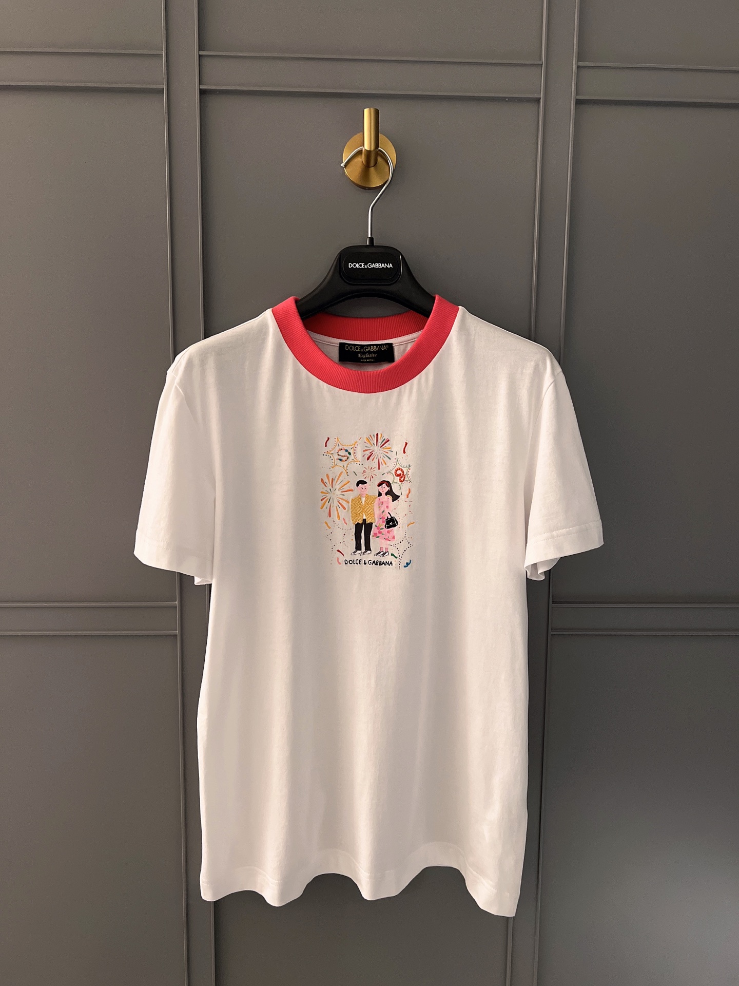 NO:321447,New spring and summer models will be shipped on March 4th! This embroidery is very slow and slightly tilted. The embroidery on the girl's head becomes tilted. 3,,alexander wang19860909春夏新款排單3月4號出貨！這款繡花很慢稍微一歪女孩頭上的繡花就歪了 3,,alexander wang,Women's clothing