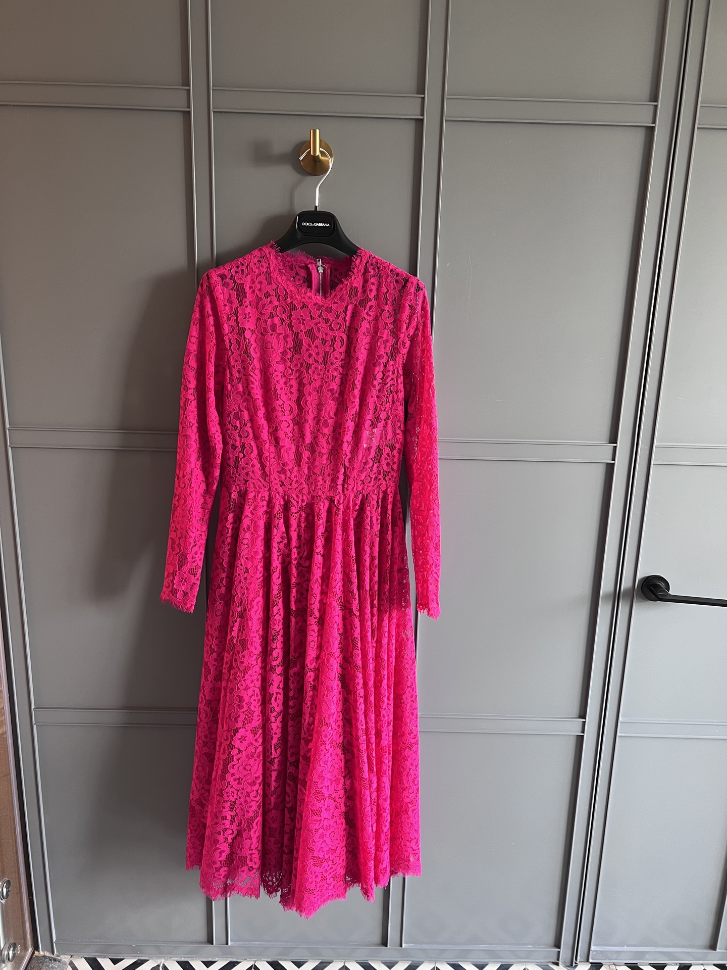 NO:325821,New spring and summer lace sway dress!  In the silk!  The amount of swing is very large and the amount is huge!  Spot 36-38-40-42,,skirts,real silk,alexander wang19860909春夏新款蕾丝大摆连衣裙！真丝里寸！摆量超大用量巨多！现货36-38-40-42,,skirts,real silk,alexander wang,Women's clothing