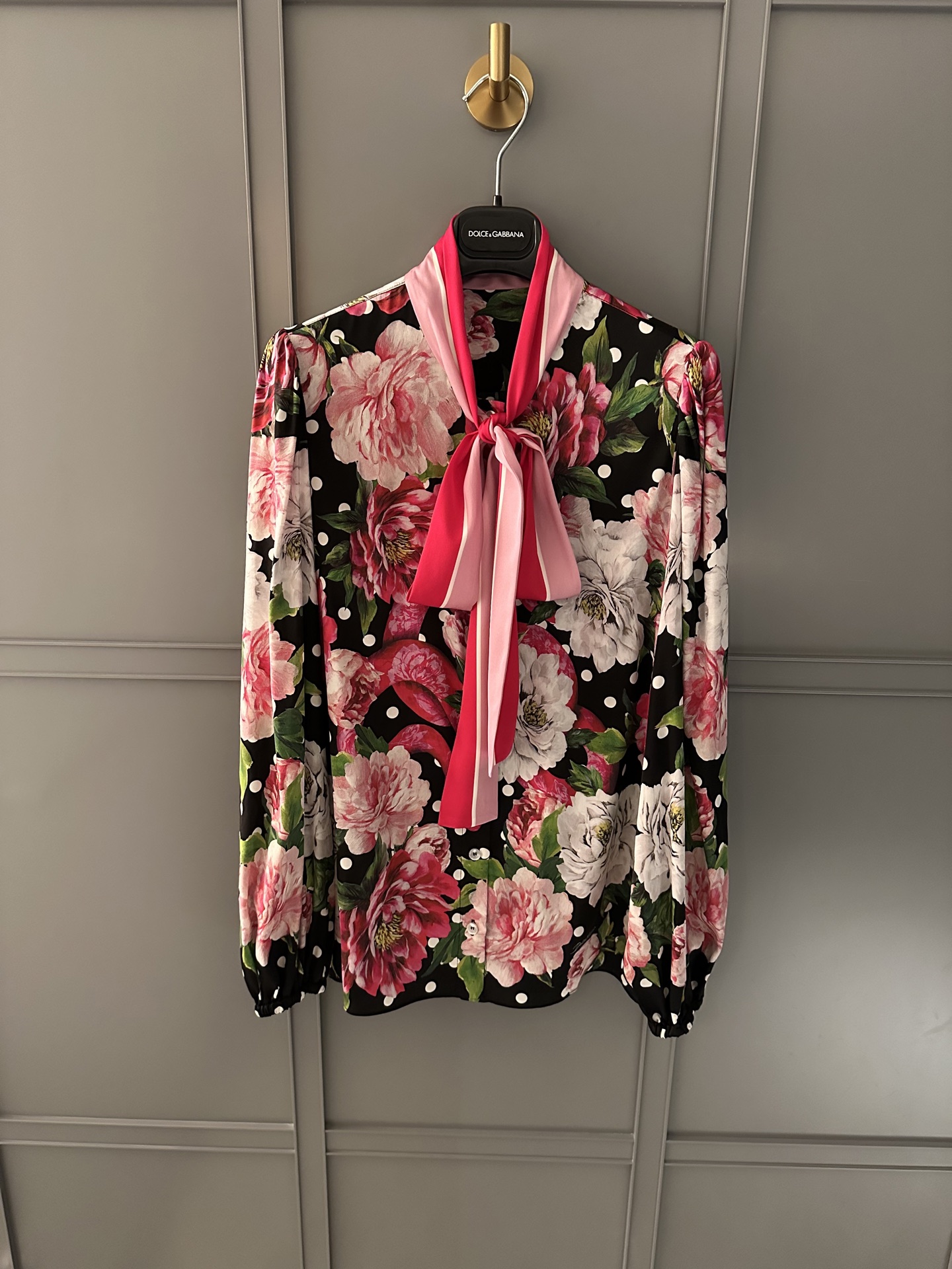 NO:320264,Shirt 749 Skirt 649 Early Spring New Year of Snake Series 19mm Silk Double Bridge Fabric Set All Set!  ,,skirts,real silk,alexander wang19860909衬衣749 半裙649早春新款蛇年系列 19mm真丝双桥面料套装 一套都有！,,skirts,real silk,alexander wang,Women's clothing