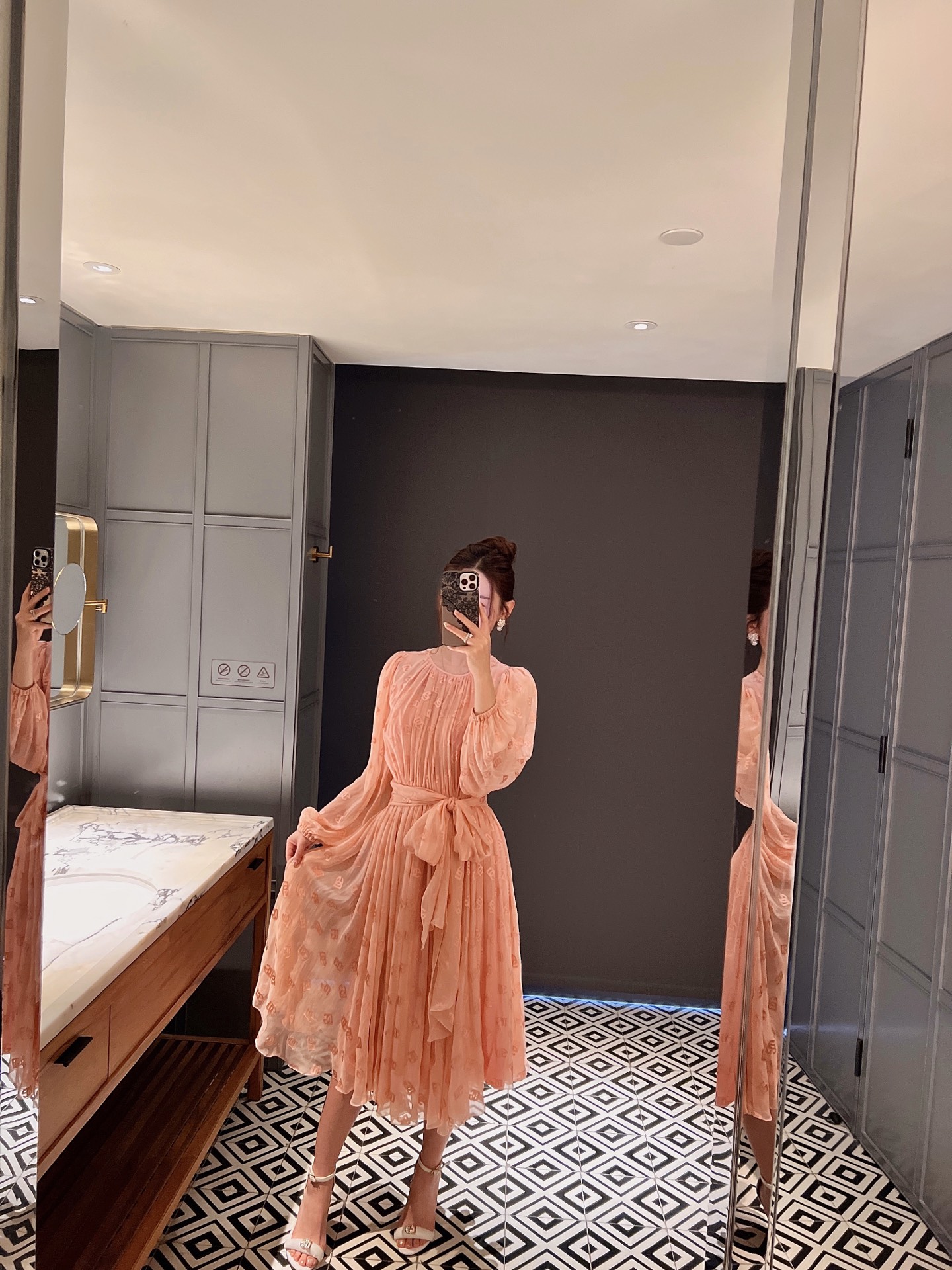 NO:320270,The new silk nitrile dress in 60025 spring and summer has been released in new colors this year!  So beautiful!  Fairy air piaopiao spot 36-38-40-421, skirts, real silk, alexander wang1986090960025春夏新品真丝硝花连衣裙今年又出新颜色了！太美了！仙气飘飘现货36-38-40-421,,skirts,real silk,alexander wang,Women's clothing