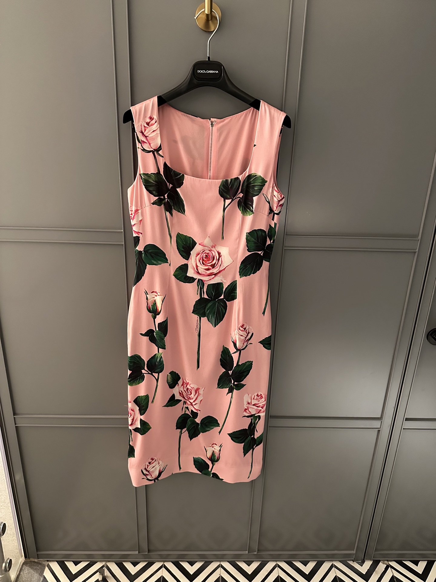 NO:320259,25 spring and summer new 22mm silk stretch satin dress!  Rose print color beautiful flower shape good booking 36-38-40-42, skirts, real silk, alexander wang1986090925春夏新品22mm真丝弹力缎面料连衣裙！玫瑰印花颜色漂亮花型好看预定36-38-40-42,,skirts,real silk,alexander wang,Women's clothing