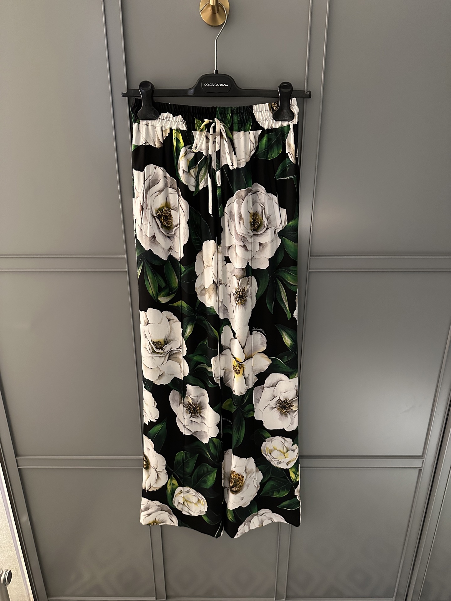 NO:322607,Top 449 pants 749 spring and summer new peony flower big flower silk suit!  There are all sets!  Spot 36-38-40-,,real silk,alexander wang19860909上衣449裤子749春夏新品牡丹花大花朵真丝套装！一套都有！现货36-38-40-,,real silk,alexander wang,Women's clothing