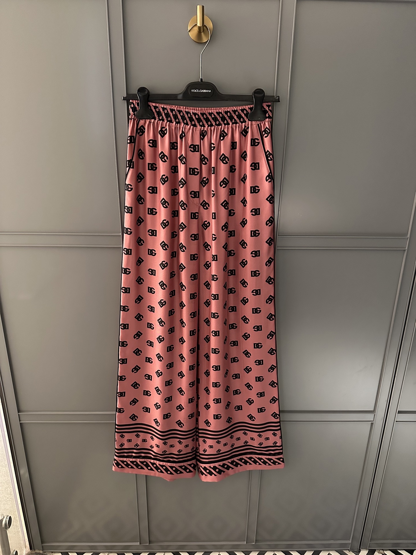 NO:326769,Pants 25 spring and summer new pajama logo set!  Can be worn outside!  Schedule 10 days 36-38-40-42,,alexander wang19860909裤子25春夏新品睡衣logo套装！可外穿！排单10天36-38-40-42,,alexander wang,Women's clothing