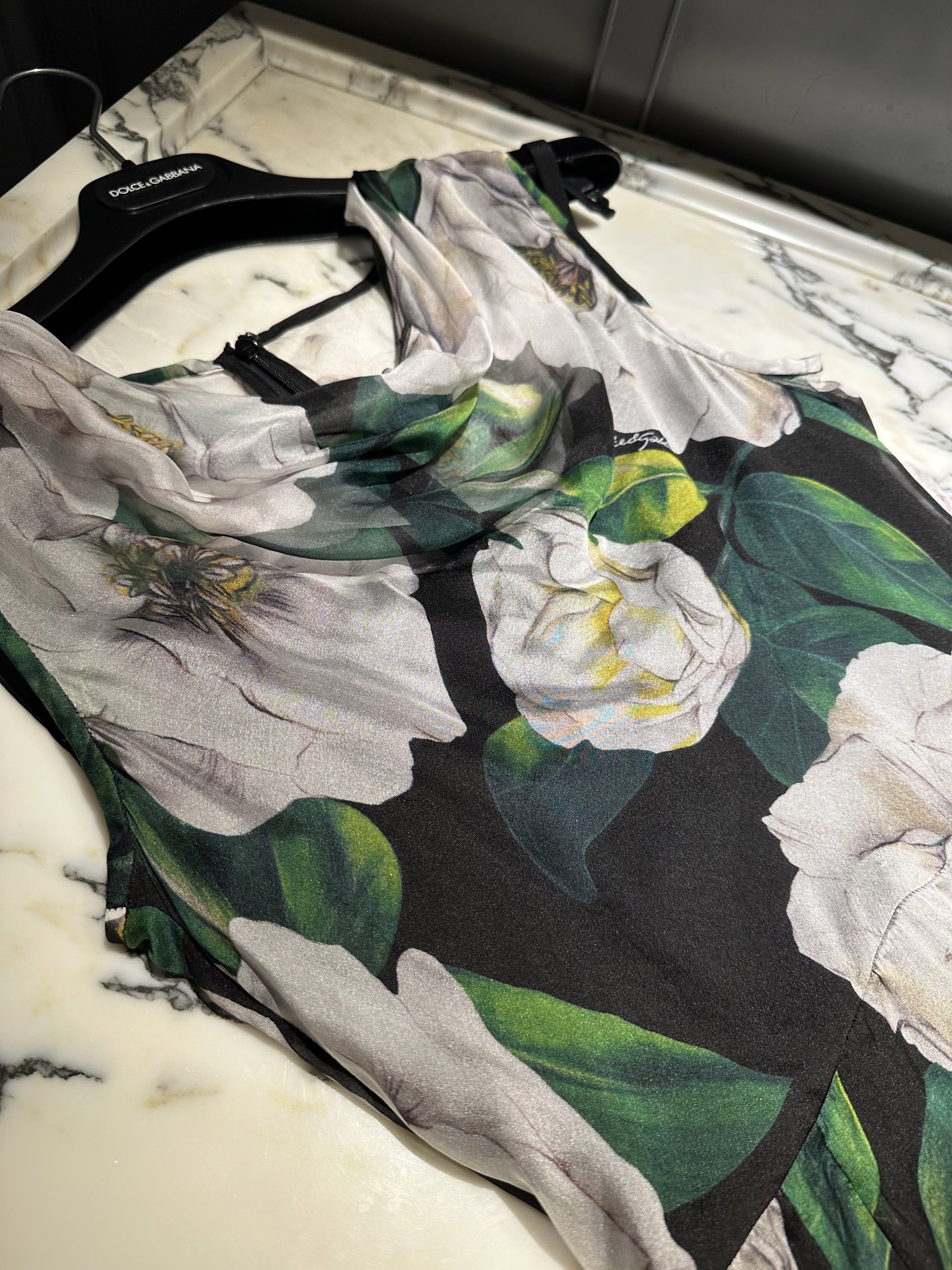 26春夏新品❤️真丝牡丹花连衣裙！里外真丝面料🎆这款面料很薄很飘逸！干洗打理！36-38-40-42