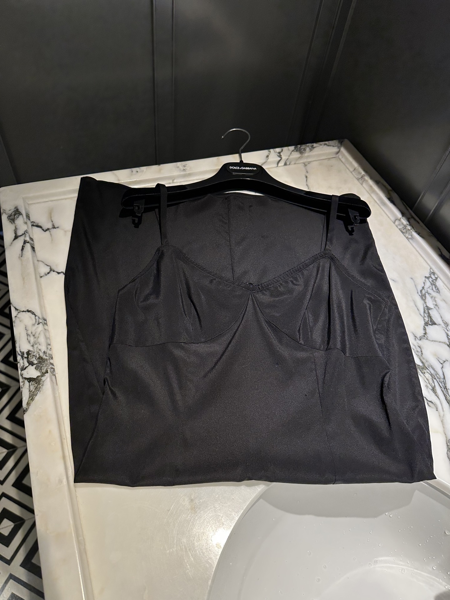 26春夏新品❤️真丝牡丹花连衣裙！里外真丝面料🎆这款面料很薄很飘逸！干洗打理！36-38-40-42