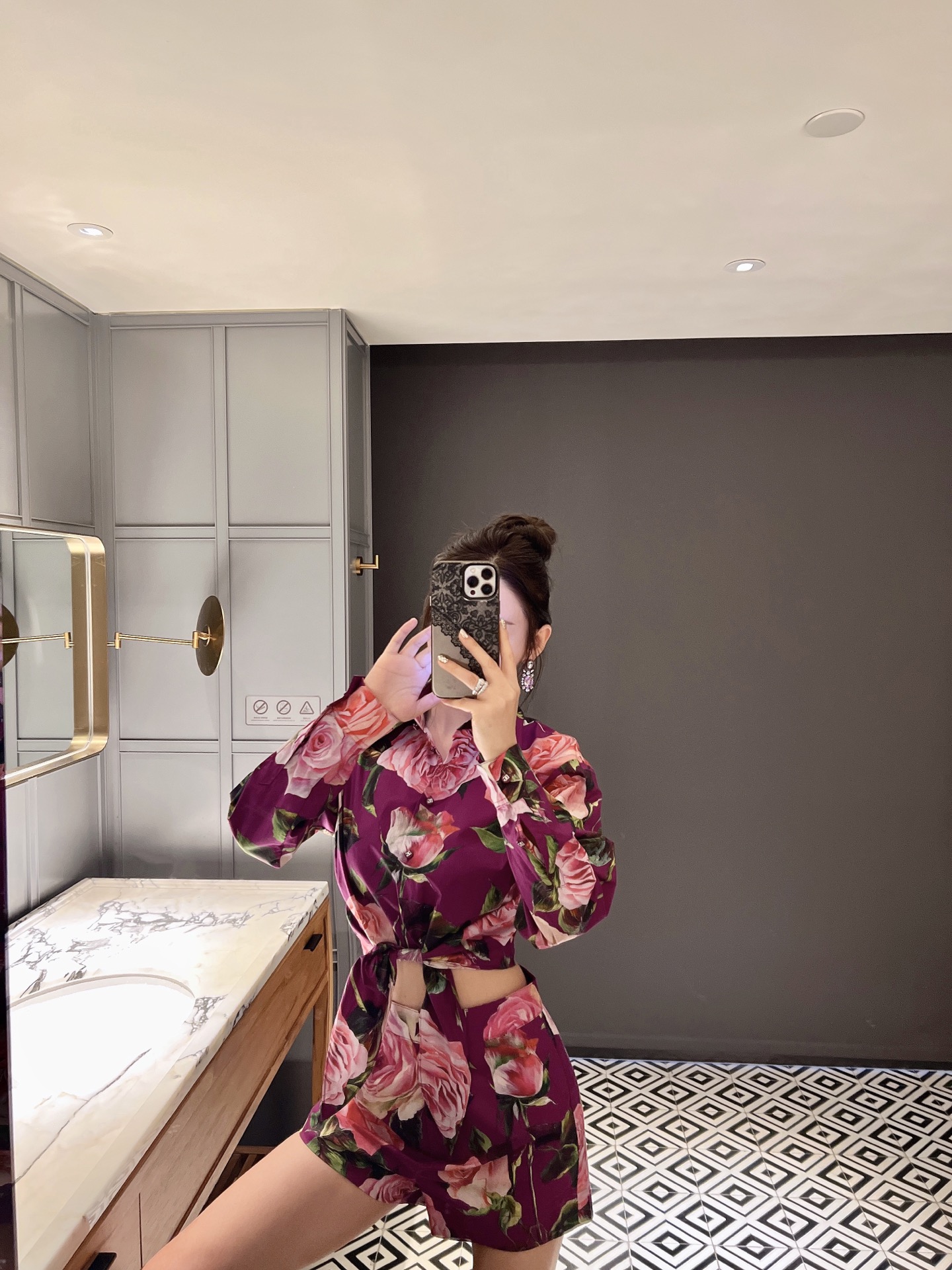 NO:328292,New spring and summer product positioning flower shorts!  Spot 36-38-40-42,,shorts,alexander wang19860909春夏新品定位花短裤！现货36-38-40-42,,shorts,alexander wang,Women's clothing