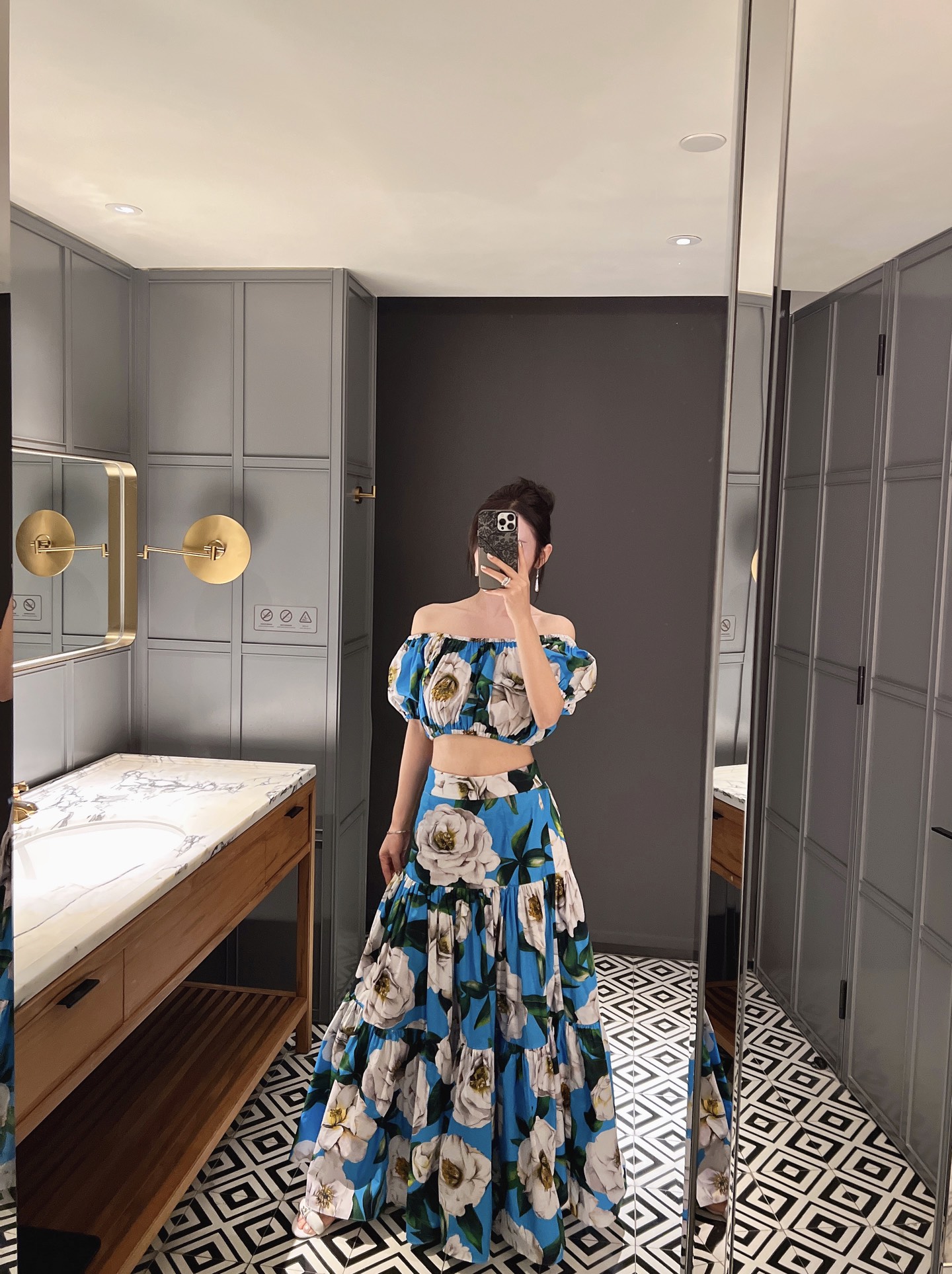 NO:328306,New spring and summer blue background peony pattern set!  36-38-40-42 Skirts, skirts,alexander wang19860909春夏新品蓝底牡丹花图案套装！36-38-40-42 半裙,,skirts,alexander wang,Women's clothing