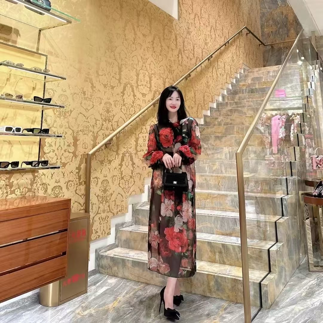 NO:560964,New spring and summer silk chiffon shirt skirt. The skirt comes with a pair of silk bottoming underwear, skirts, real silk, alexander wang19860909春夏新品真丝雪纺衬衣半裙 半裙有配一条真丝打底内裤,,skirts,real silk,alexander wang,Women's clothing