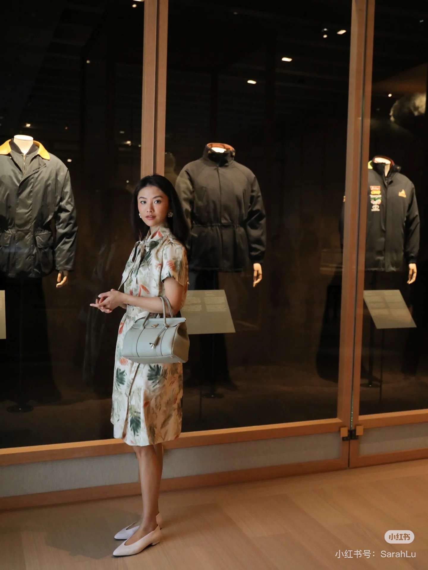 NO:328308,New spring and summer LP silk satin set!  My two-sided printed original version is the same!  One side is white!  So the double-sided bottom we made is exactly the same as the front!  High-version spot skirt, loro piana, skirts, real silk, alexander wang19860909春夏新品LP真丝缎套装！我的做的双面印花原版一样！单面是白色的！所以我们做的双面底面也是和正面一模一样的！高版本现货半裙,,loro piana,skirts,real silk,alexander wang,Women's clothing