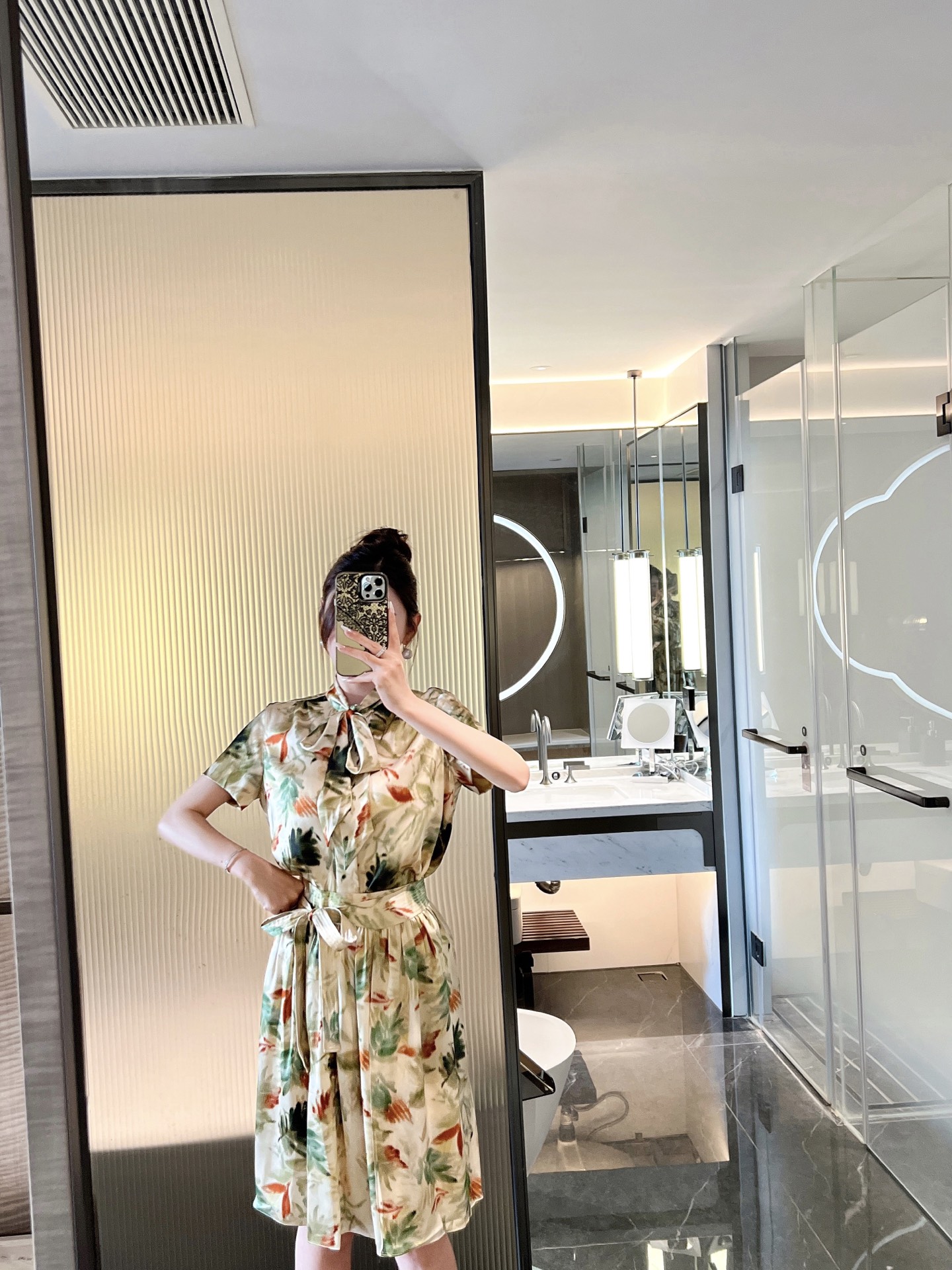 Elegant Silk Satin Two-Piece Set: Floral Print Top and Skirt, Spring 2024 5 i1745902886926 7202 0 3