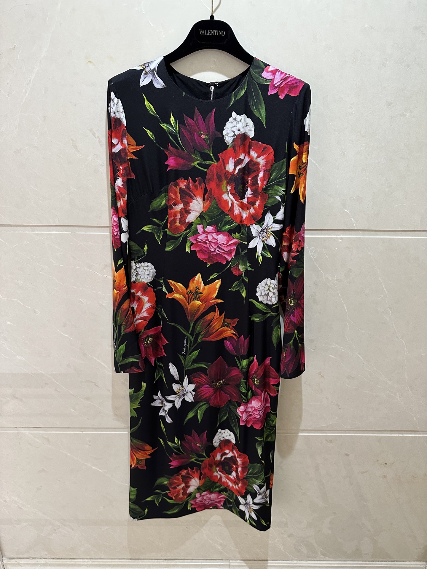 NO:420898,New silk satin fabric long-sleeved positioning printed dress in spring and summer!  Spot 36-38-40-42,,skirts,real silk,alexander wang19860909春夏新品真丝缎面料长袖定位印花连衣裙！现货36-38-40-42,,skirts,real silk,alexander wang,Women's clothing