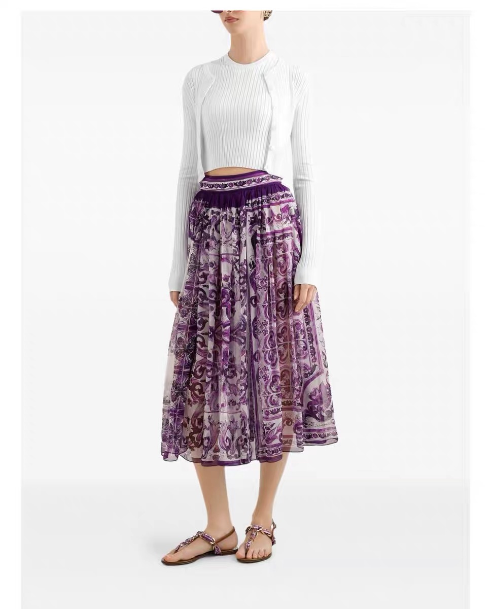 NO:417792,103025 early autumn new purple series silk chiffon skirt!  Higher version!  Silk fabric inside too!  Spot 36-38-40-42,,skirts,real silk,alexander wang19860909103025早秋新款紫色系列真丝雪纺半裙！高版本！里面也是真丝面料！现货36-38-40-42,,skirts,real silk,alexander wang,Women's clothing