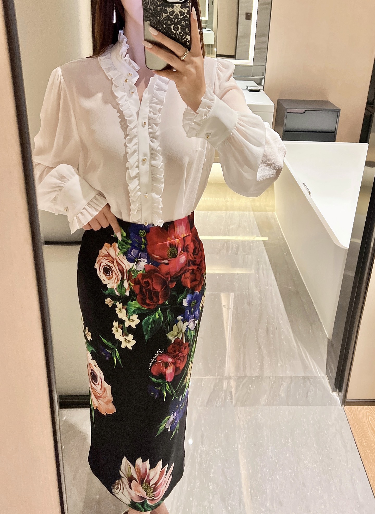 NO:430453,New silk satin skirt in spring and summer!  Positioning printing!  Spot 36-38-40-42,,skirts,real silk,alexander wang19860909春夏新品真丝缎面料半裙！定位印花！现货36-38-40-42,,skirts,real silk,alexander wang,Women's clothing