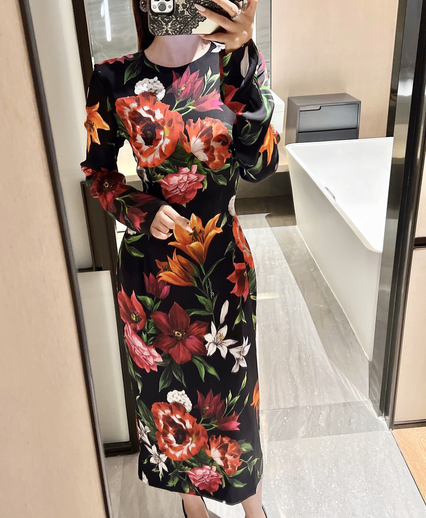NO:430466,New silk satin fabric long-sleeved positioning printed dress in spring and summer!  Spot 36-38-40-42,,skirts,real silk,alexander wang19860909春夏新品真丝缎面料长袖定位印花连衣裙！现货36-38-40-42,,skirts,real silk,alexander wang,Women's clothing