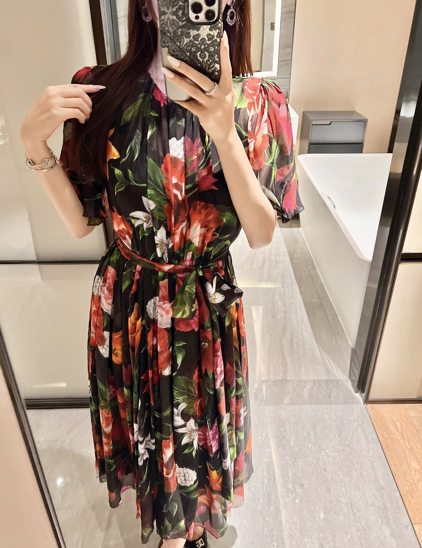 NO:666494,New spring and summer 25 silk positioning printed two-piece dress!  The lining is also a silk suspender belt!  Spot 36-38-40-42,,skirts,real silk, 1986090925春夏新款真丝定位印花两件套连衣裙！里布也是真丝吊带！现货36-38-40-42,,skirts,real silk, ,Women's clothing