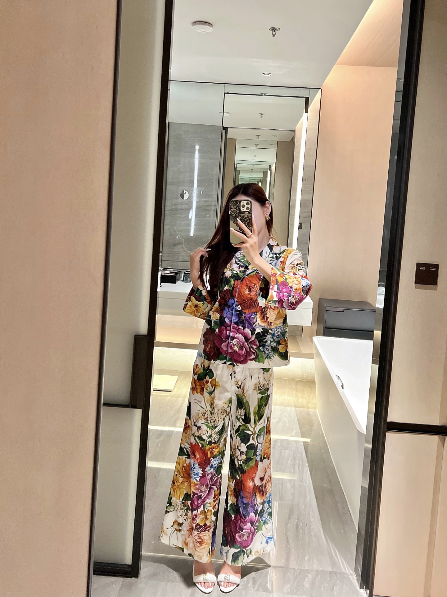 NO:432697,Tops 25 early autumn new vacation first pure cotton texture printed set!  Spot 36-38-40-42,,alexander wang19860909上衣 裤子25早秋新款度假首先纯棉质地印花套装！现货 36-38-40-42,,alexander wang,Women's clothing