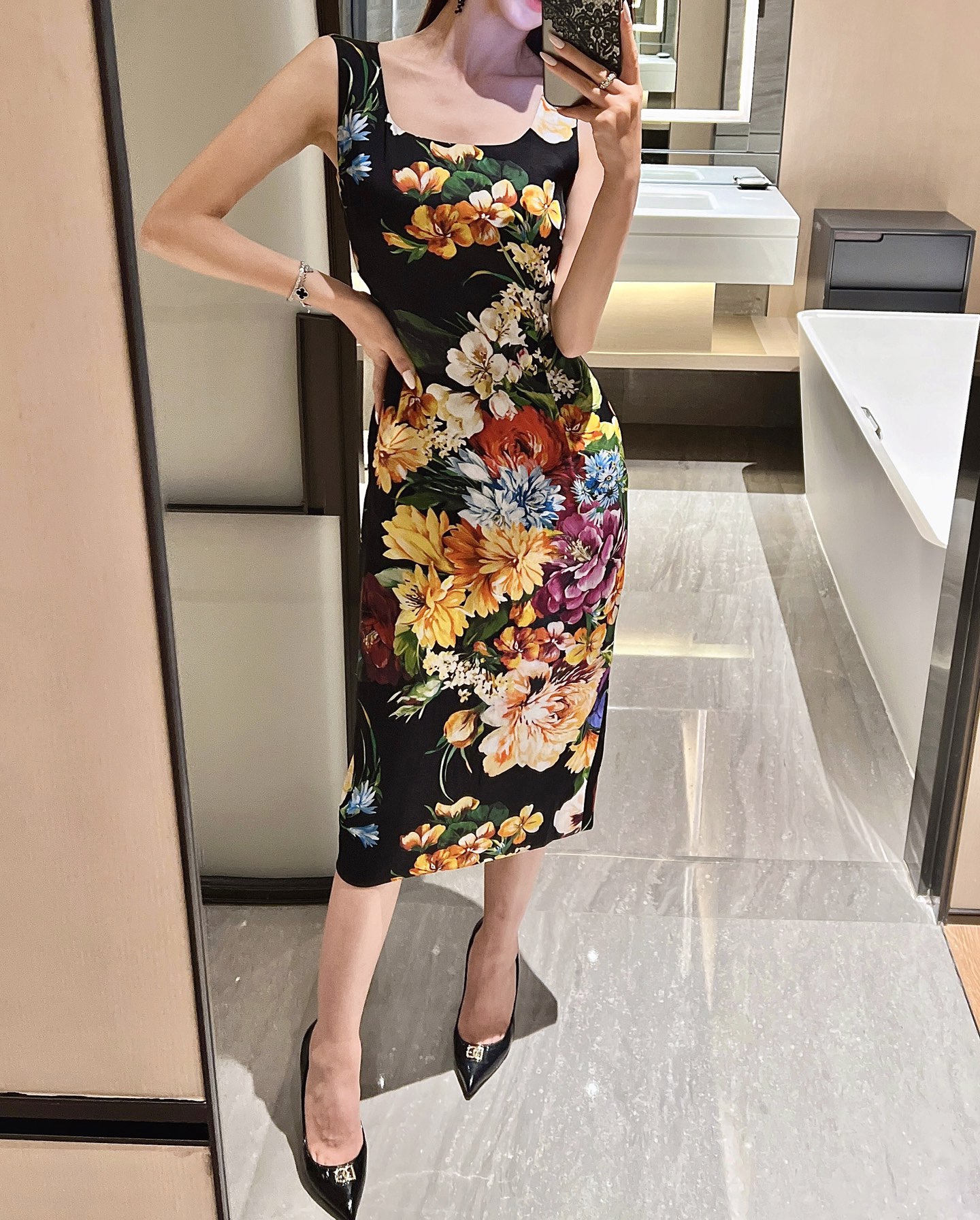 NO:432684,New Silk Satin Positioned Printed Dress in Autumn and Winter!  Vacation wind spot 36-38-40-42, skirts, real silk, alexander wang19860909秋冬新款真丝缎定位印花连衣裙！度假风现货36-38-40-42,,skirts,real silk,alexander wang,Women's clothing