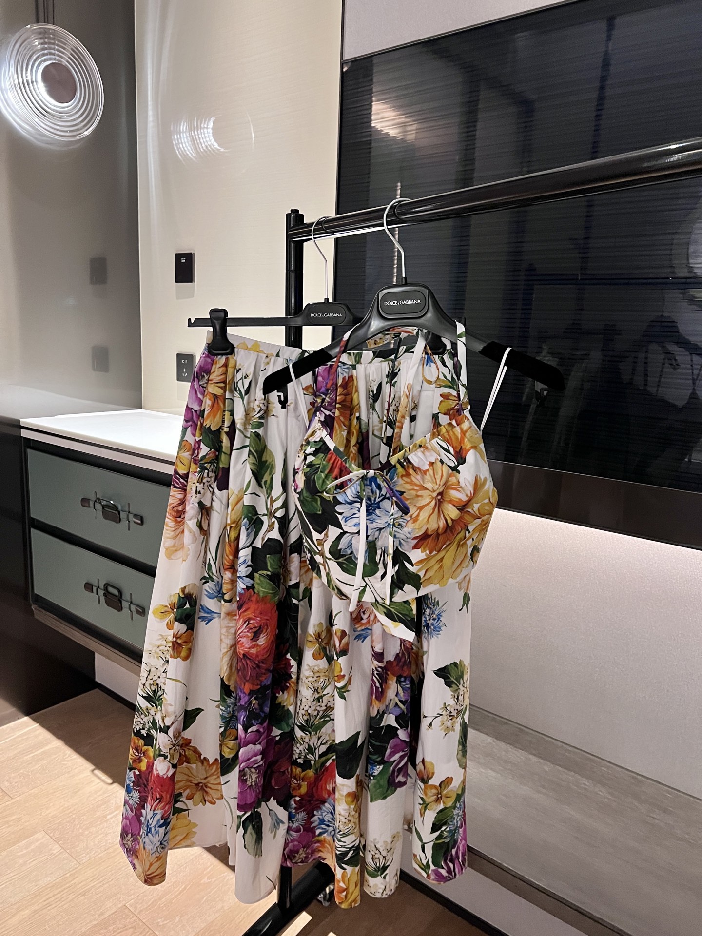 NO:432705,The new early autumn style of this skirt is shorter and more playful and cute!  36-38-40-42 Tops, skirts,alexander wang19860909早秋新款这款半裙短一些更加俏皮可爱一些！36-38-40-42 上衣,,skirts,alexander wang,Women's clothing