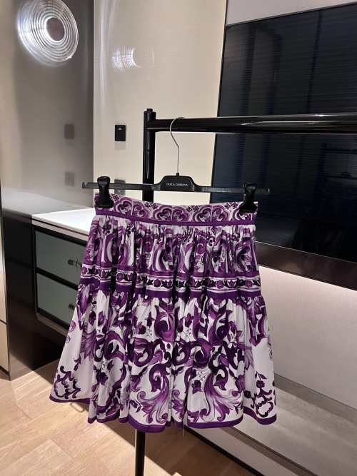 Dolce & Gabbana Printed Cotton Mini Skirt - Early Autumn Collection 1 Dolce & Gabbana Printed Cotton Mini Skirt - Early Autumn Collection