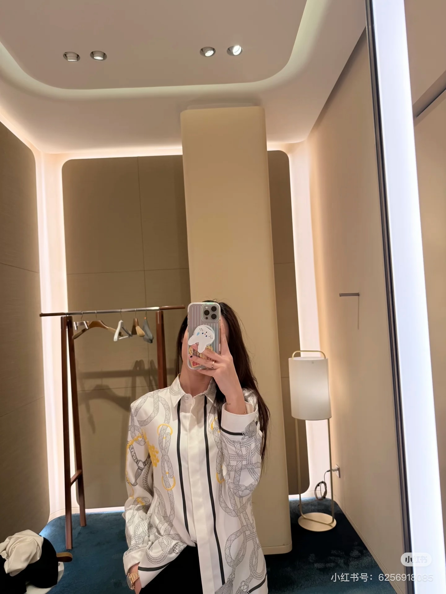 NO:474373,New products in early autumn love silk positioning printed shirts!  Simple and noble colors!  Spot 36-38-40-42,,shirts,real silk,alexander wang19860909早秋新品爱真丝定位印花衬衫！颜色素雅高贵！现货36-38-40-42,,shirts,real silk,alexander wang,Women's clothing