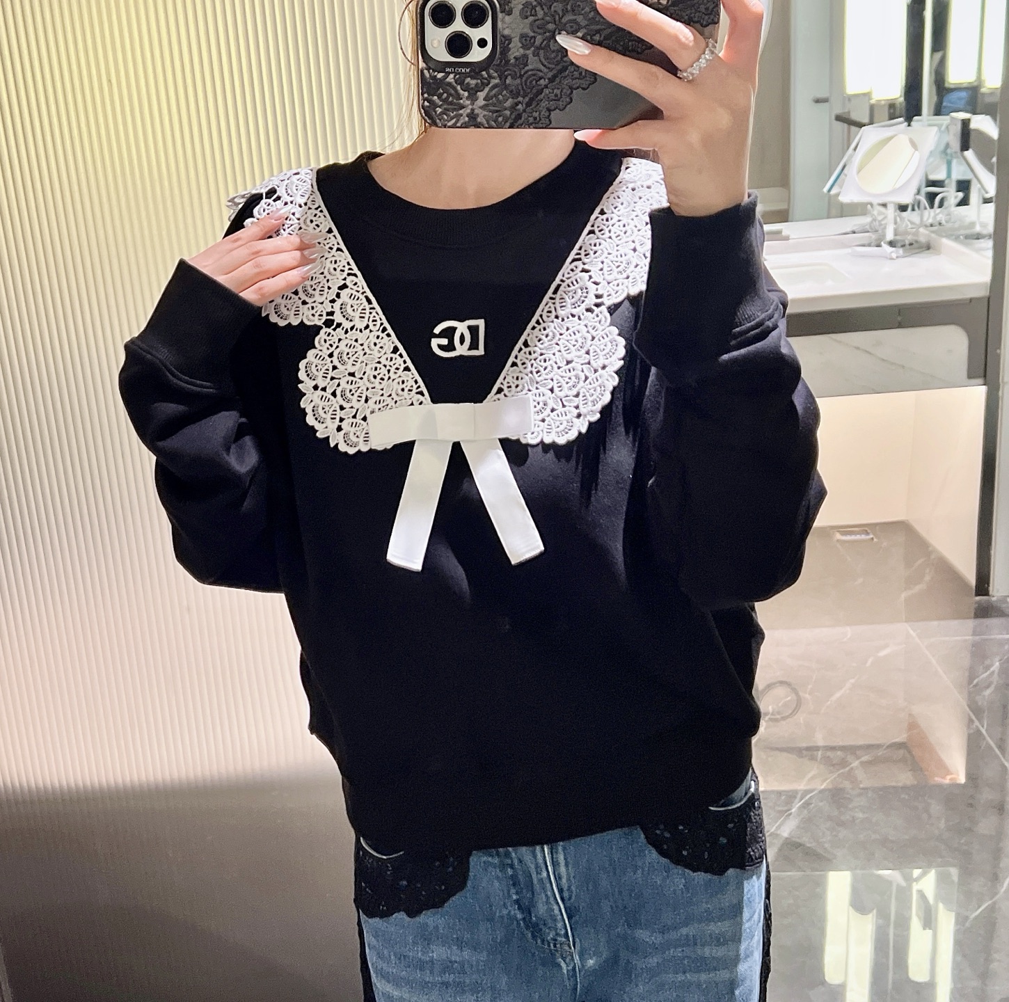NO:485603,New autumn and winter lotus leaf collar embroidered sweatshirt!  Heavy industry embroidery!  Spot 36-38-40-42p, hoodie,sweatshirts,alexander wang19860909秋冬新品荷叶领绣花卫衣！重工绣花！现货36-38-40-42p,,hoodie,sweatshirts,alexander wang,Women's clothing