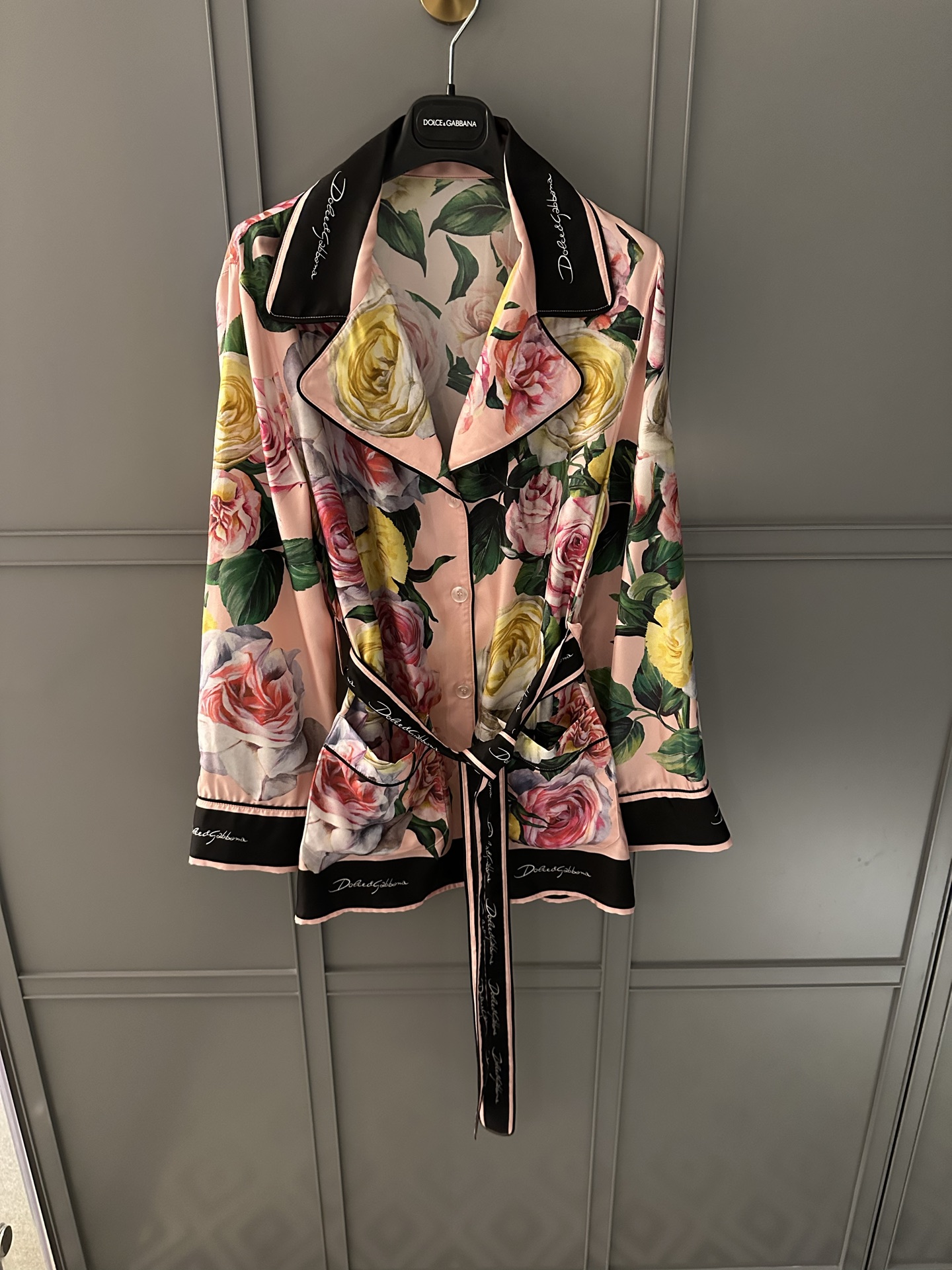 NO:487087,New product silk satin positioning printed shirts for autumn and winter!  Loose pajamas lazy style design!  Spot 36-38-40-42, real silk, alexander wang19860909秋冬新品真丝缎定位印花衬衣！宽松睡衣慵懒风格设计！现货36-38-40-42,,real silk,alexander wang,Women's clothing