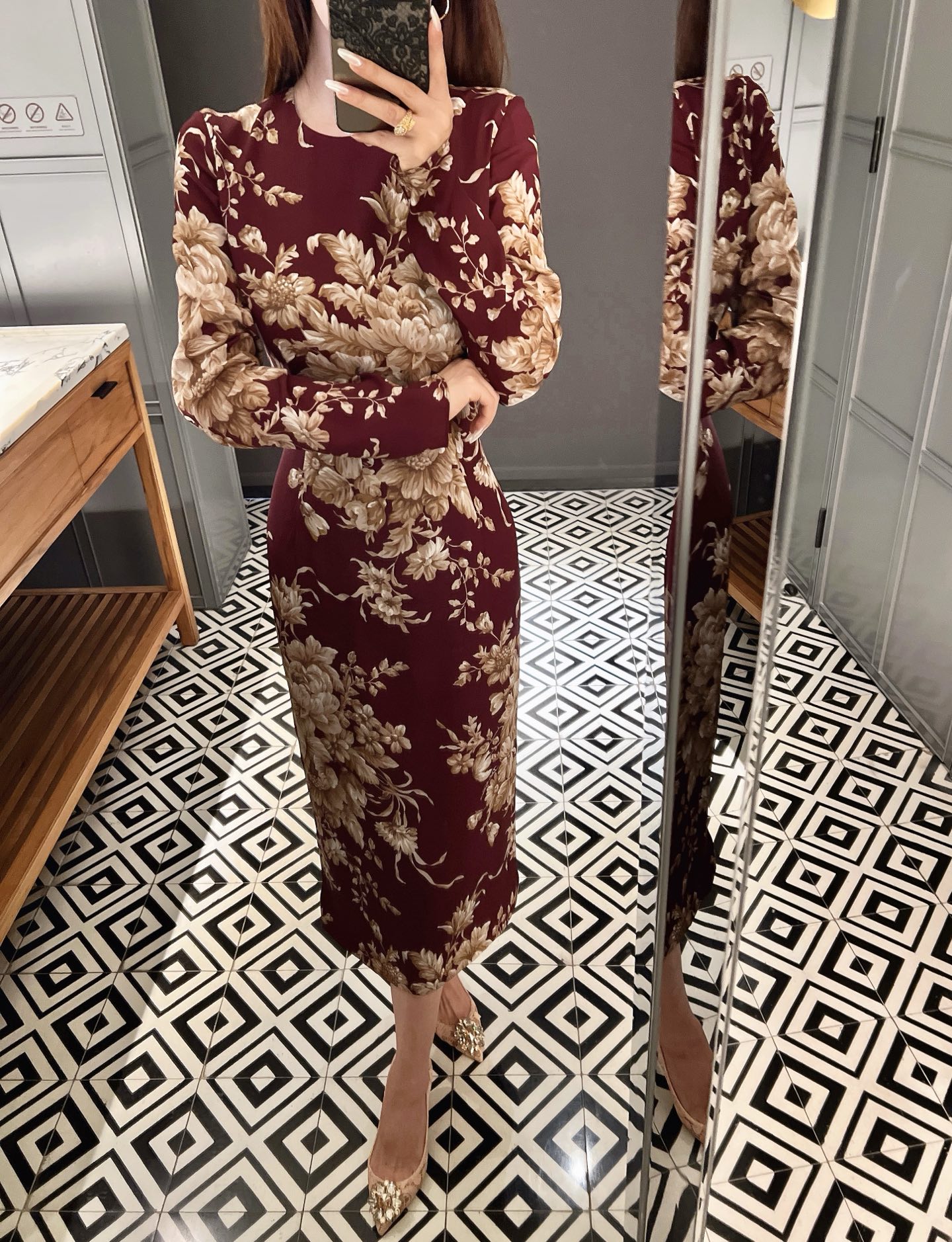 NO:487081,New autumn and winter silk-print dress!  The bottoming is elegant and elegant!  The colors are very autumn and winter, and the colors are also clear and bright!  Spot 36-38-40-42p, skirts, real silk, alexander wang19860909秋冬新品真丝印花连衣裙！打底单穿都气质优雅！颜色非常秋冬季节 花色也是清晰明艳！现货36-38-40-42p,,skirts,real silk,alexander wang,Women's clothing