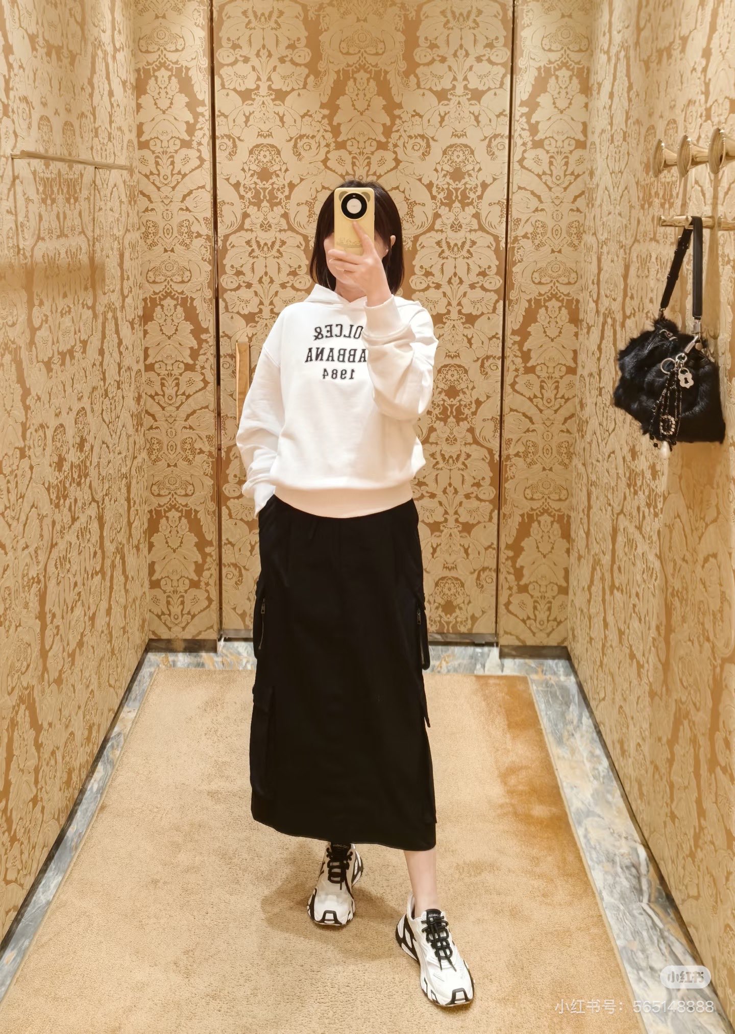 NO:576654,New arrivals in autumn and winter It’s the season to wear sweatshirts again!  New letter embroidered sweatshirt!  Classic versatile models in stock 36-38-40-42, hoodie, sweatshirts, alexander wang19860909秋冬新品又到了穿卫衣的季节了！新款字母刺绣卫衣！经典百搭款现货36-38-40-42,,hoodie,sweatshirts,alexander wang,Women's clothing