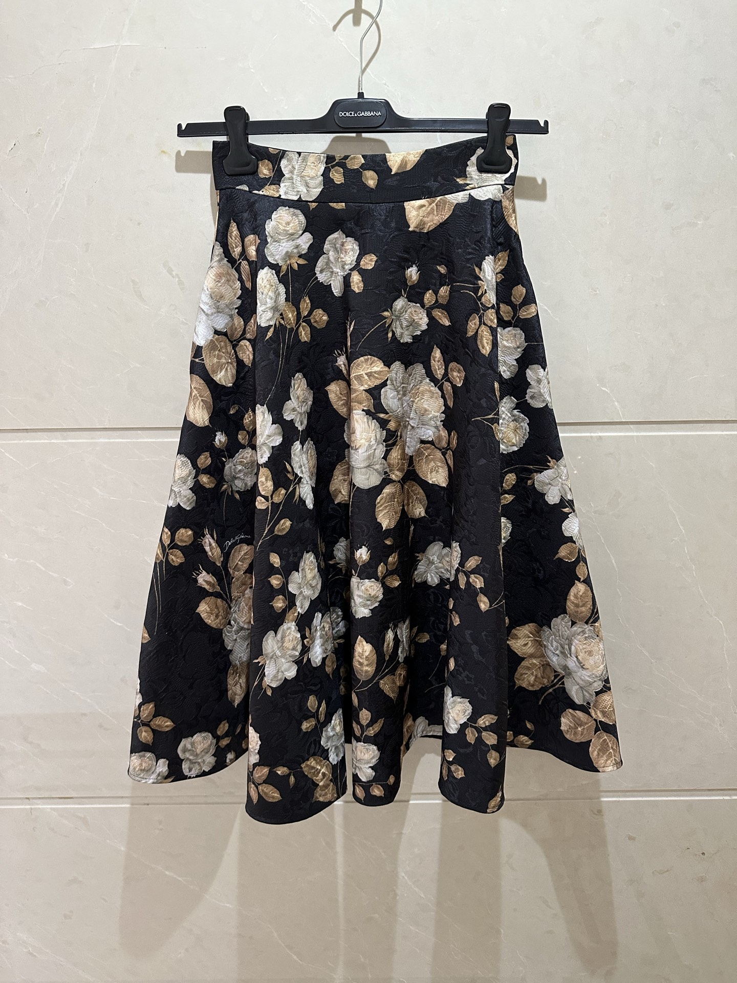 NO:621917,25 new autumn and winter jacquard printed skirt!  Silk lining!  Spot 36-38-40-42p,,skirts,real silk,alexander wang1986090925秋冬新款提花印花半裙！真丝内衬！现货36-38-40-42p,,skirts,real silk,alexander wang,Women's clothing