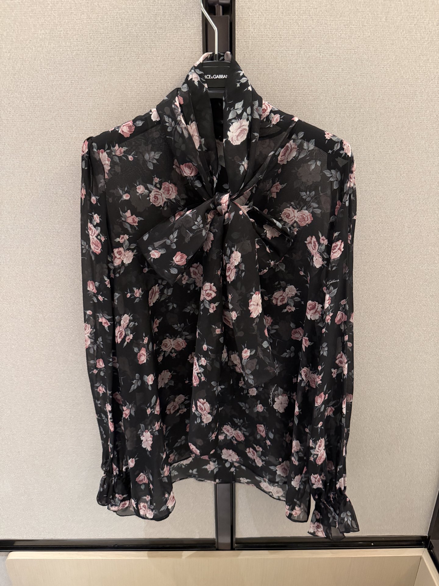 26早春新品❤️真丝碎花衬衣！现货36-38-40-42