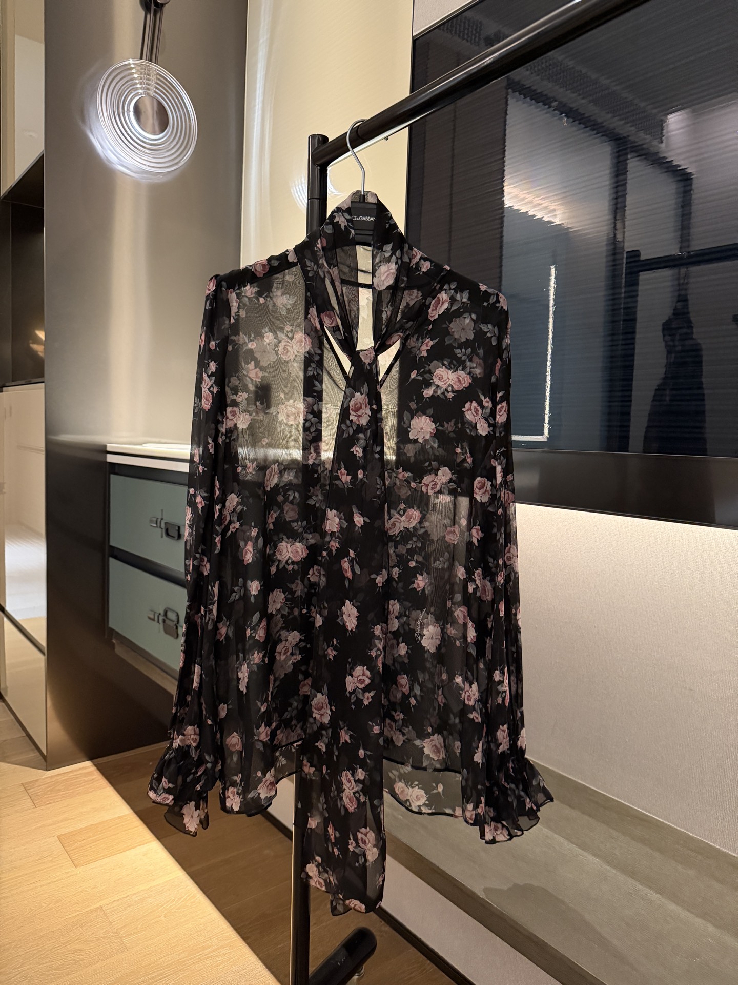 26早春新品❤️真丝碎花衬衣！现货36-38-40-42