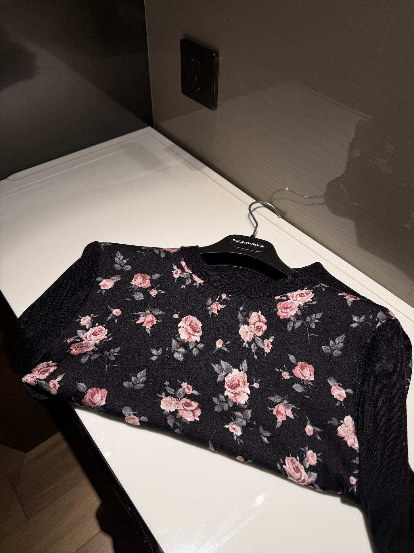 26早春新品❤️真丝碎花套装！上衣徘单！半裙真丝缎超大摆现货36-38-40-42上衣